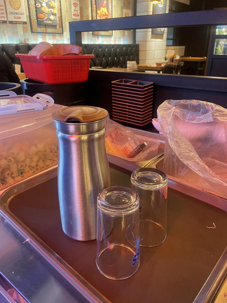 서울.음식점.외식.유리컵