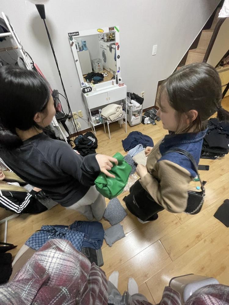 서울.집.휴일.옷